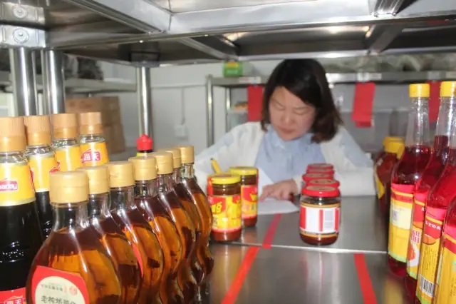 學(xué)校食堂承包